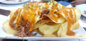 Un festín de sabores tradicionales en K-Cachopo